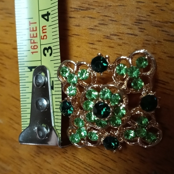 Vintage Small 1" green brooch - Picture 6 of 6